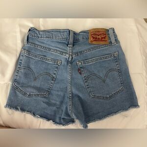 Levi Strauss Women’s Denim High Rise Shorts Size 25